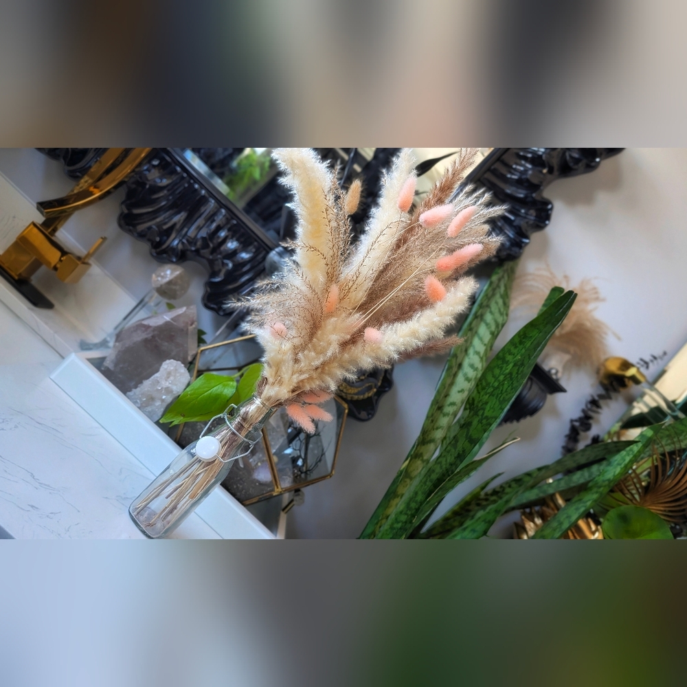 Pink Pampas Grass Arrangement in Glass Vase